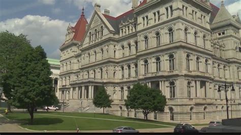 New York 2023 legislative session extended